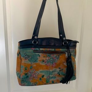 Brand New, Patricia Nash, 100% Leather Bag. W/ Wallet